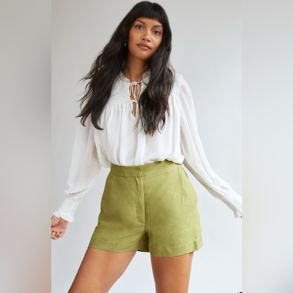 Wilfred Fable Linen Mini Shorts